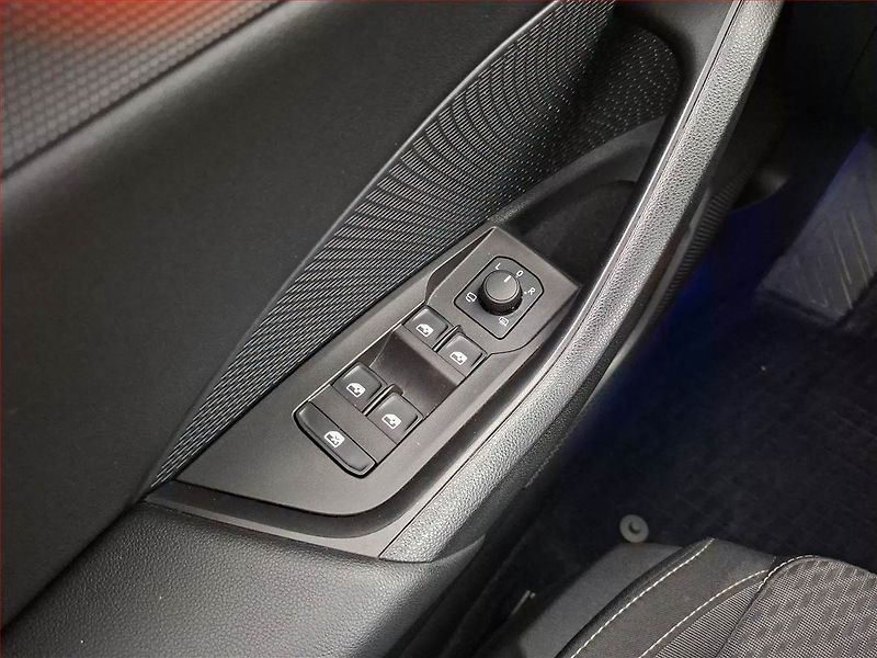 Škoda Octavia (2023) Style 2.0 TDI, Serv.kniha - fotka 15 z 15