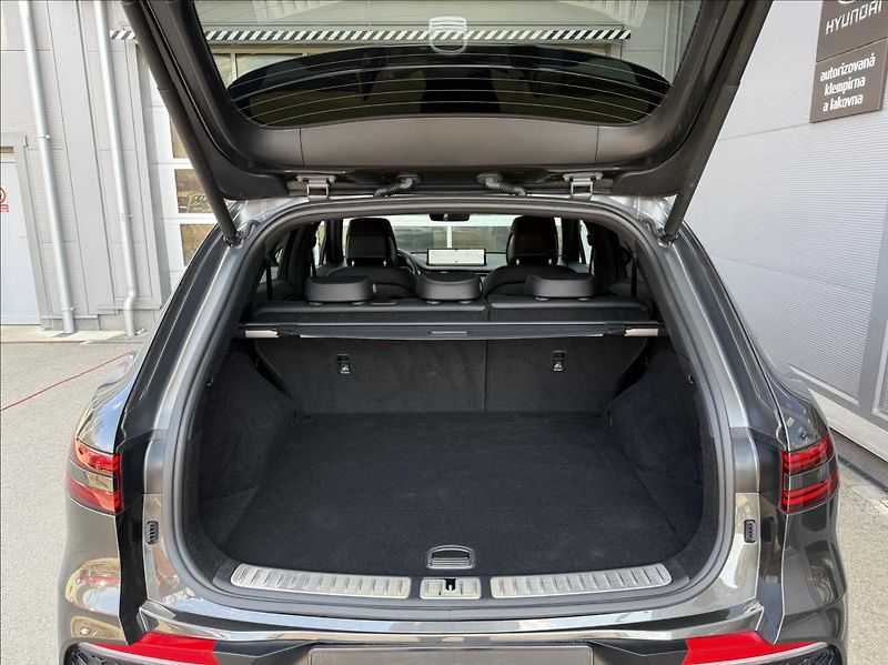 Genesis GV70 2,5 T AWD AT  Sport - fotka 20 z 22