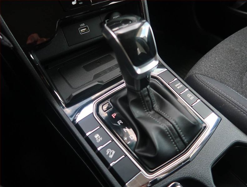 SsangYong Korando (2022) Style Plus 1.5 T-GDI, Automat - fotka 13 z 20