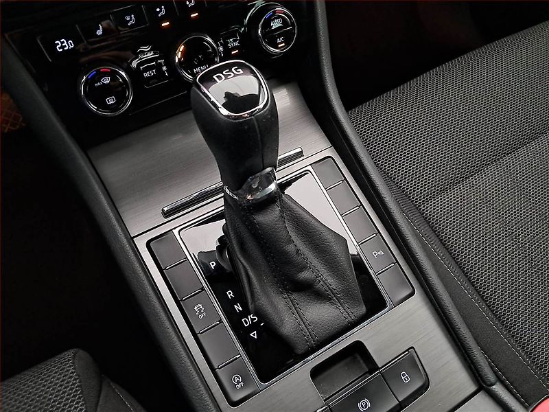 Škoda Superb (2019) 2.0 TDI, Automat, Serv.kniha - fotka 16 z 21
