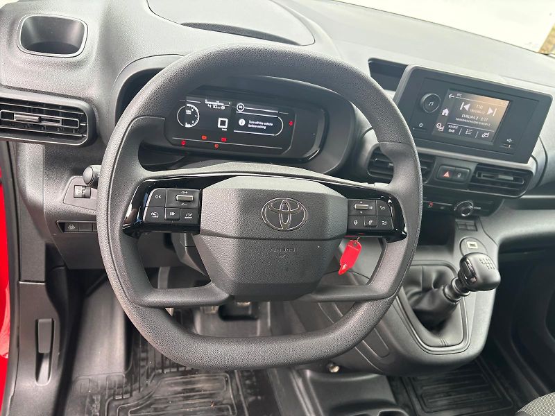 Toyota ProAce City 1.5 D-4D Extra CrewCab Active - fotka 14 z 25