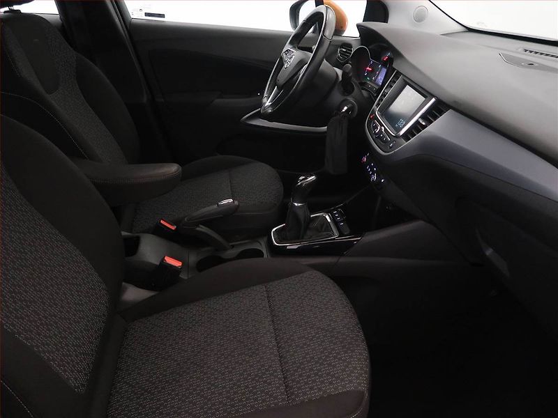 Opel Crossland X (2017) 1.2 Turbo, Tempomat - fotka 9 z 15