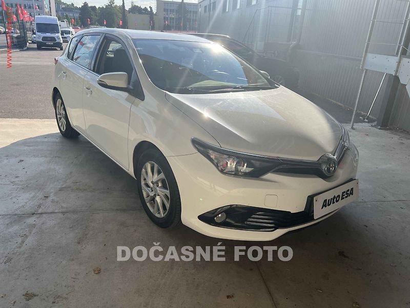 Toyota Auris (2019) 1.6i Valvematic, ČR - fotka 1 z 3