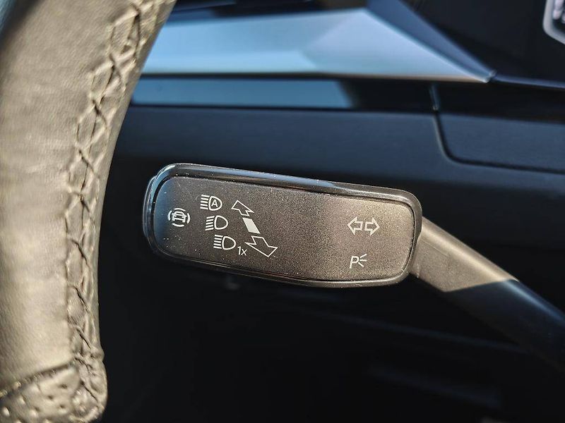 Volkswagen Arteon R-Line 6G 1,5TSI - fotka 13 z 23