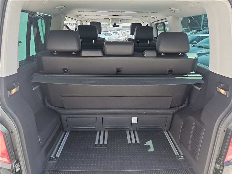 Volkswagen Multivan 2,0TDi 110KW 4X4 Highline - fotka 22 z 39