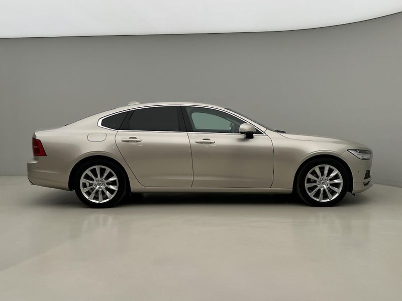 Volvo S90 D4 AWD MOMENTUM AUT - fotka 9 z 44