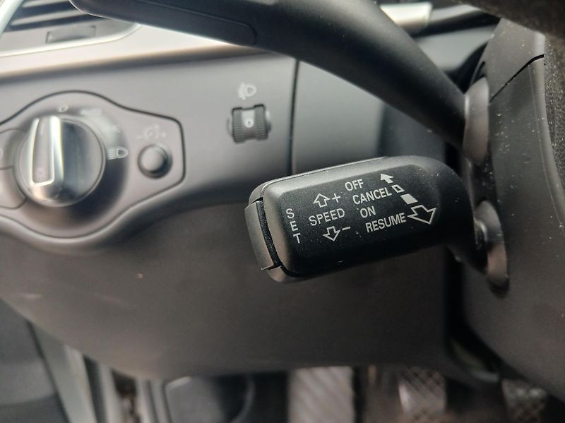 Audi A4 1.8 TFSi S-line - fotka 18 z 31