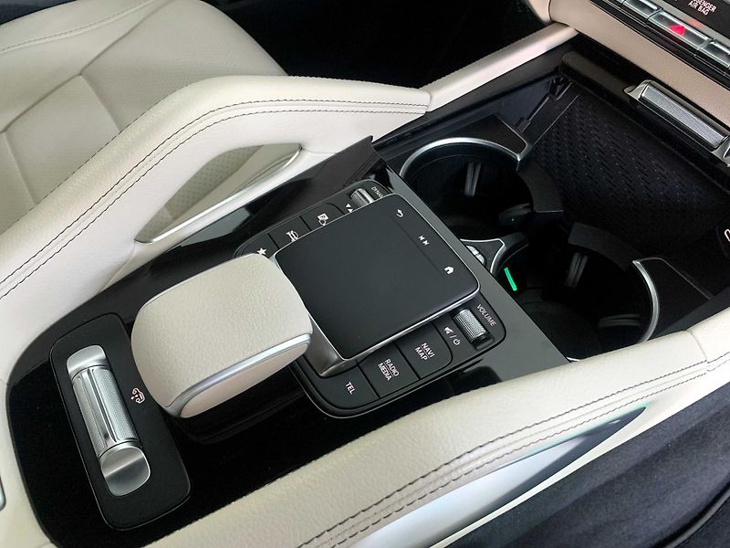 Mercedes-Benz GLE 350 de 4MATIC PLUG-IN 245 kW - fotka 14 z 27