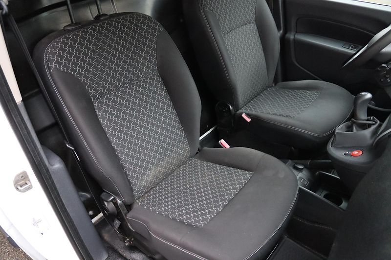 Renault Kangoo 1.5DCI 55kW ČR DPH - fotka 36 z 40