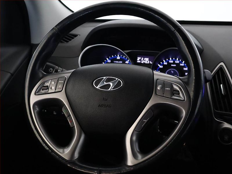 Hyundai ix35 (2014) 2.0 CRDi, 4X4, Kůže, Tempomat - fotka 18 z 18