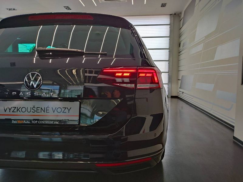 Volkswagen Passat Variant (2022) 2.0 TDI (110kW/150k) DSG, Busi - fotka 26 z 27