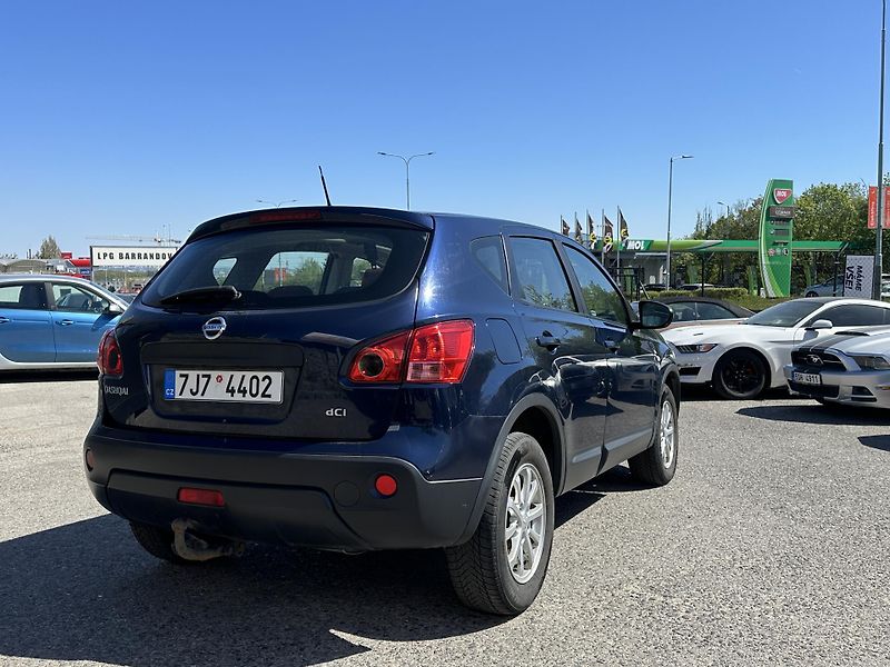 Nissan Qashqai (2008) Nissan Qashqai 2008 - fotka 5 z 12