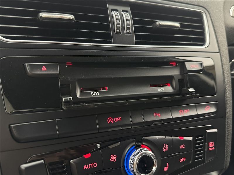 Audi Q5 3,0 4X4 EXCLUSIVE ROZVODY APOD - fotka 26 z 55