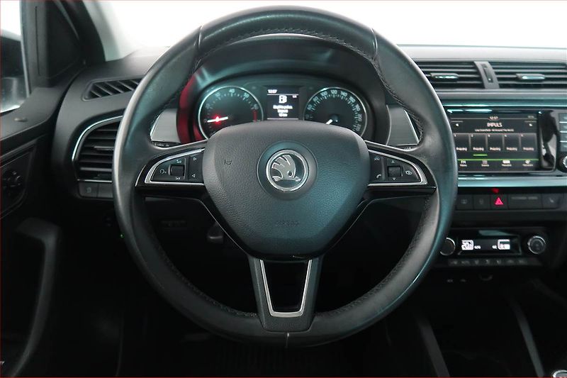 Škoda Fabia (2015) Style 1.2 TSI, Serv.kniha - fotka 15 z 18