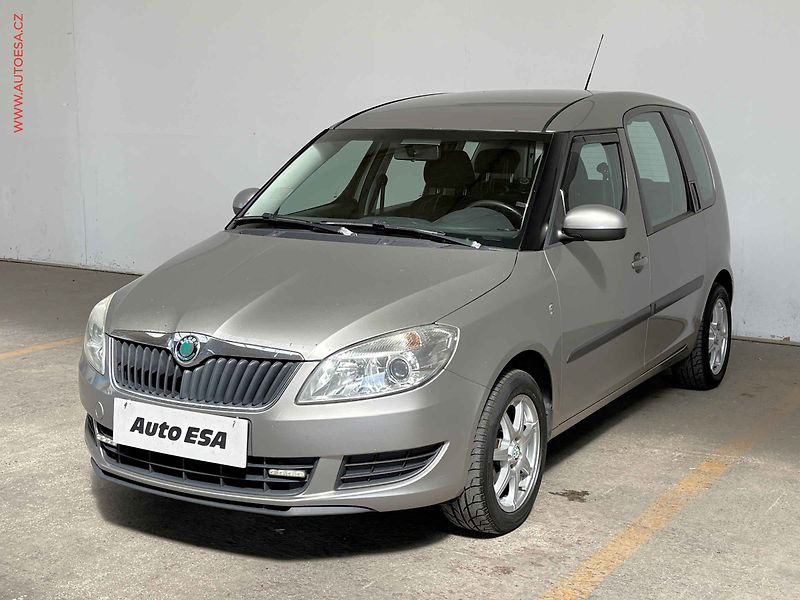 Škoda Roomster (2011) 1.2 TSi, Style, park. čidla - fotka 3 z 14