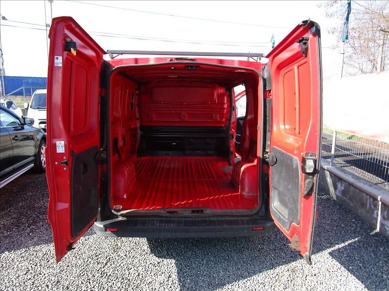Renault Trafic 1.6dCi, Klima, 1. maj. - fotka 25 z 37
