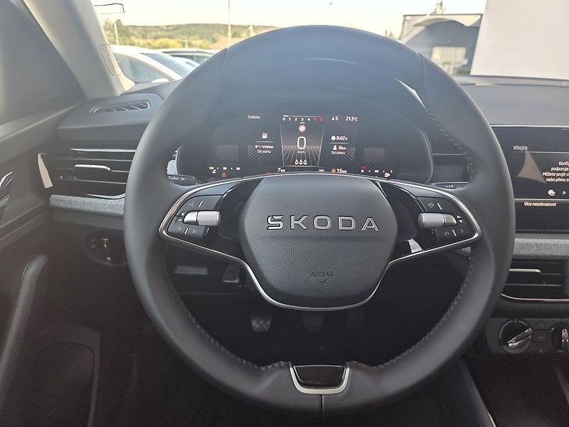 Škoda Scala Classic 1,5TSI 110kW - fotka 9 z 14