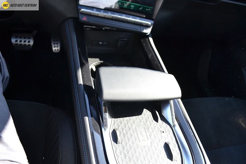 Renault Rafale esprit Alpine E-Tech full hybr - fotka 36 z 73