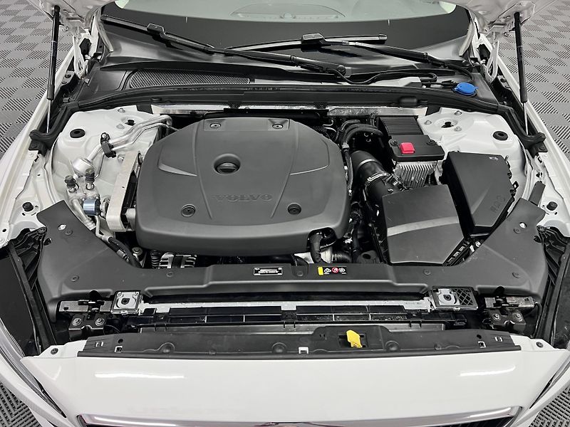 Volvo V60 2.0 T4 140 kW, Automat, 2020 - fotka 16 z 38
