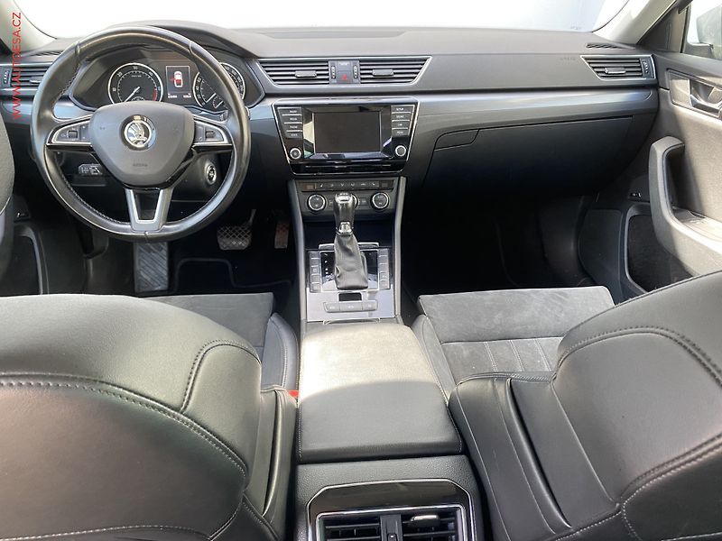 Škoda Superb (2015) 2.0 TDi 4x4, ČR, Style, DSG - fotka 8 z 18