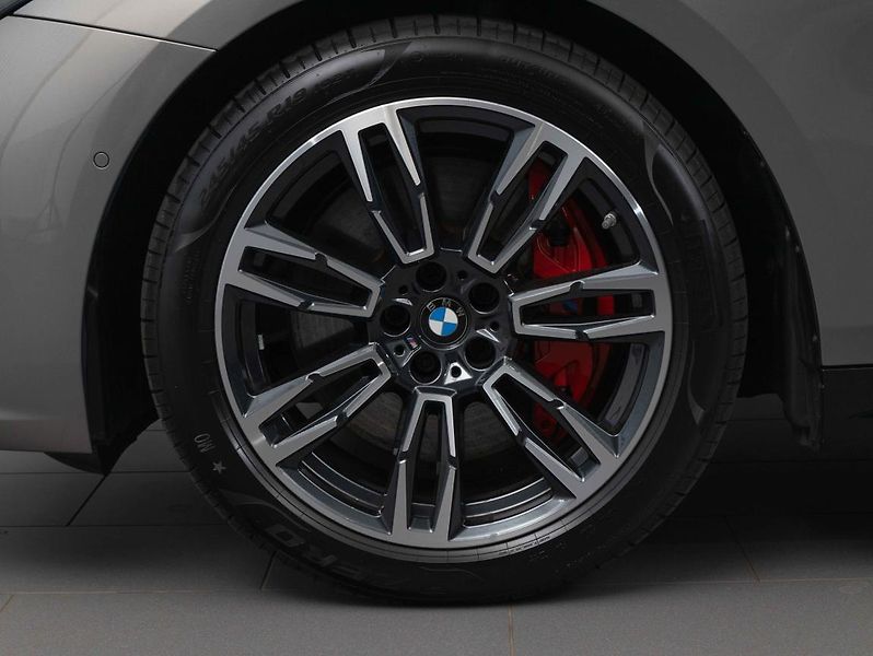 BMW Řada 5 540d xDrive Touring - fotka 6 z 22