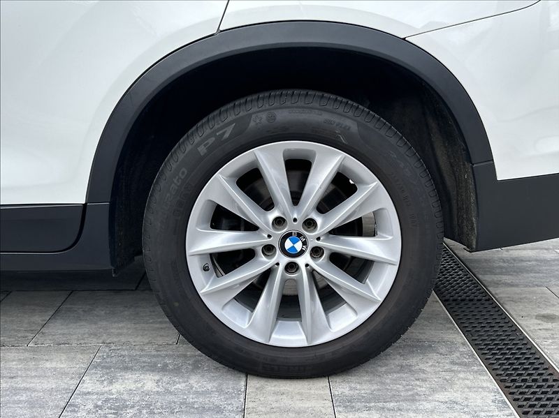 BMW X3 2,0 28i 245PS  Advantage A/T 4 - fotka 46 z 53