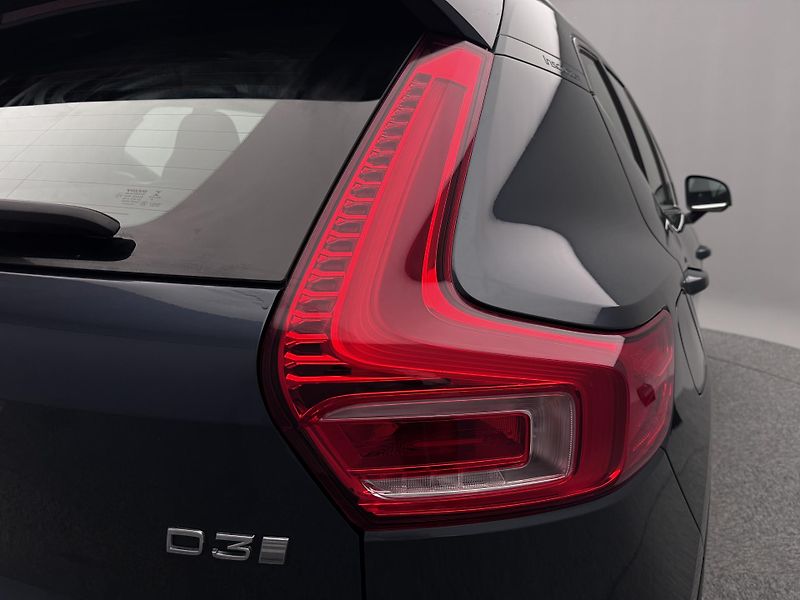 Volvo XC40 D3 INSCRIPTION AUT - fotka 20 z 43