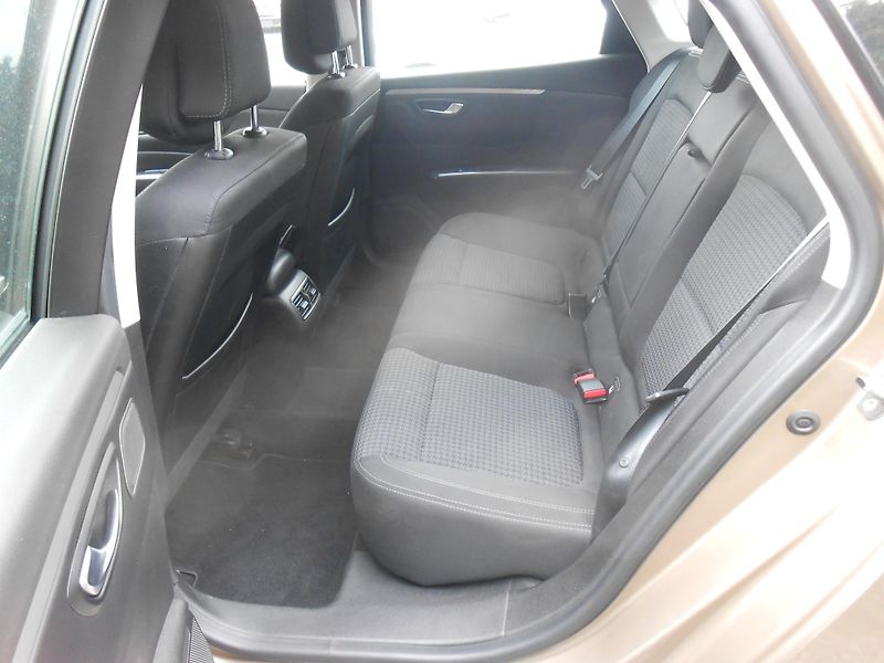Renault Talisman 1.5DCi, NAVI, LED!! - fotka 21 z 34
