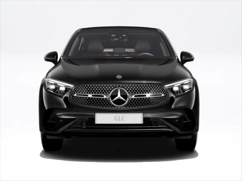 Mercedes-Benz GLC (2026) 2,0 300 de 4MATIC kupé - fotka 2 z 9