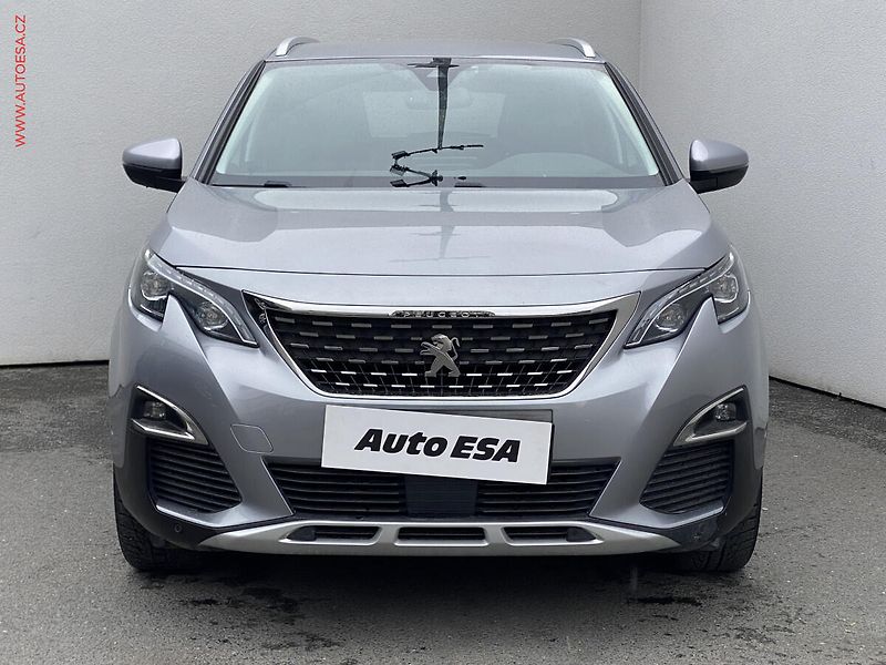 Peugeot 5008 (2018) 1.2PT, Allure, AT, LED - fotka 2 z 19