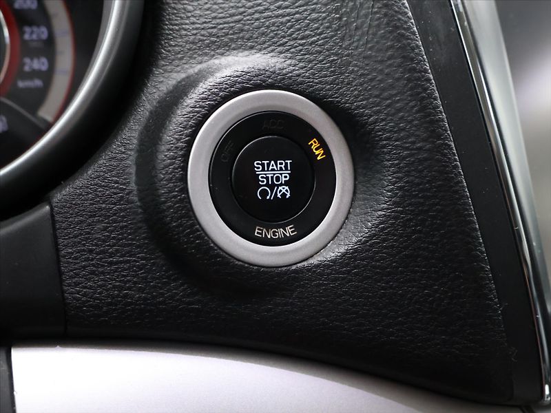 Fiat Freemont 2,0 MJT Aut. AWD CZ 7Míst Kůže - fotka 15 z 26