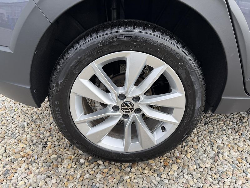 Volkswagen Taigo 1,0 TSi/85kW - People - fotka 66 z 74