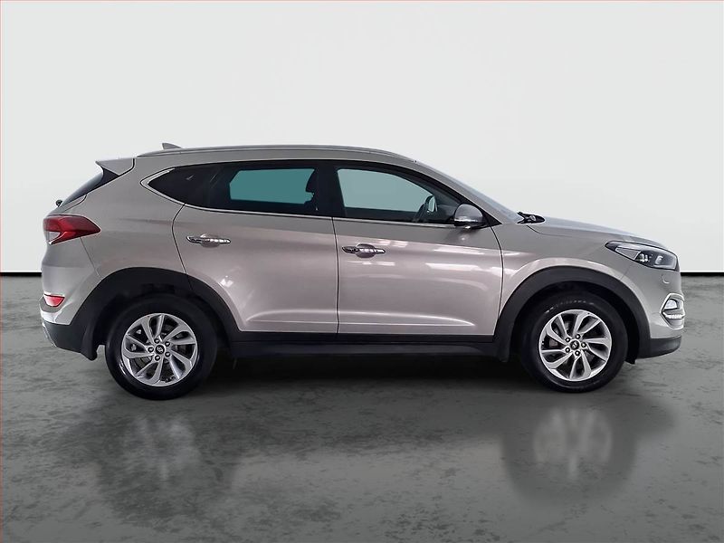 Hyundai Tucson (2019) 2.0 CRDi, 4X4, ČR,1.maj - fotka 6 z 20