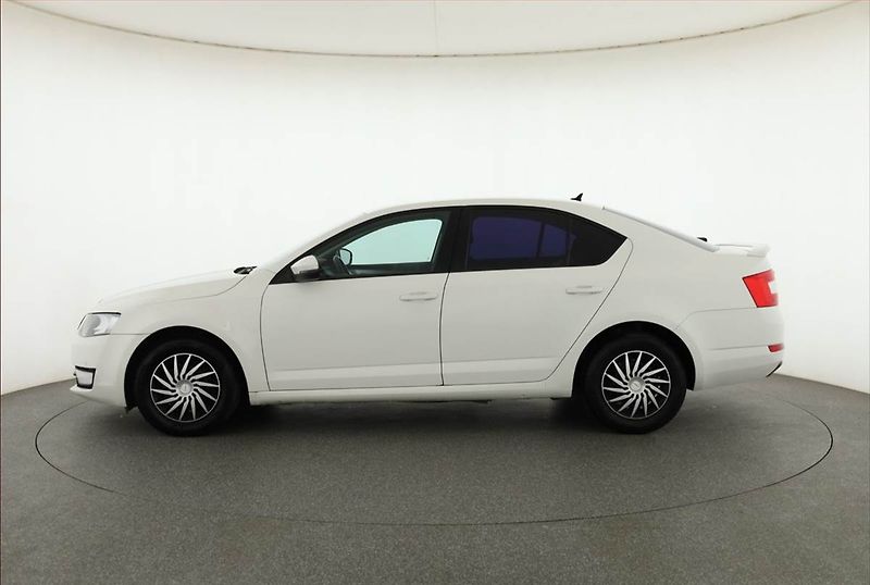 Škoda Octavia (2013) 1.6 TDI, Tempomat - fotka 3 z 14
