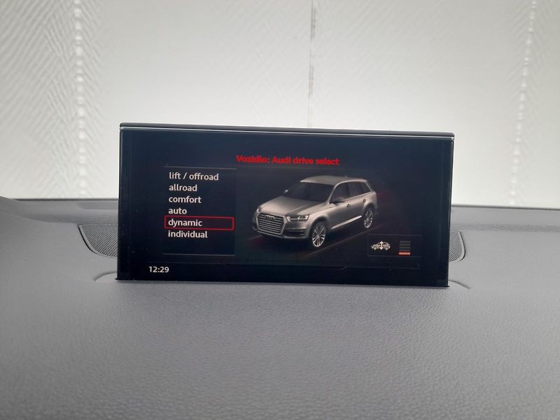 Audi Q7 45 TDI 170 kW quattro - fotka 22 z 24