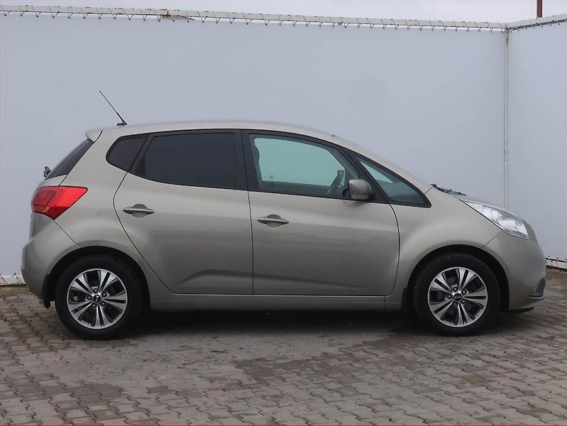 Kia Venga (2015) 1.4 CRDi, Serv.kniha, Tempomat - fotka 6 z 18