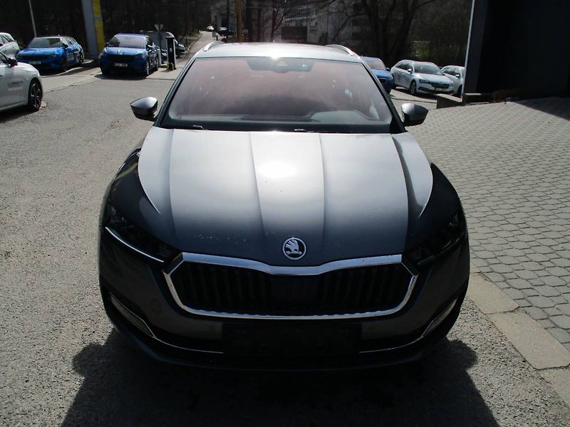 Škoda Octavia Combi Style 2,0TDI 110kW DSG/P - fotka 2 z 15