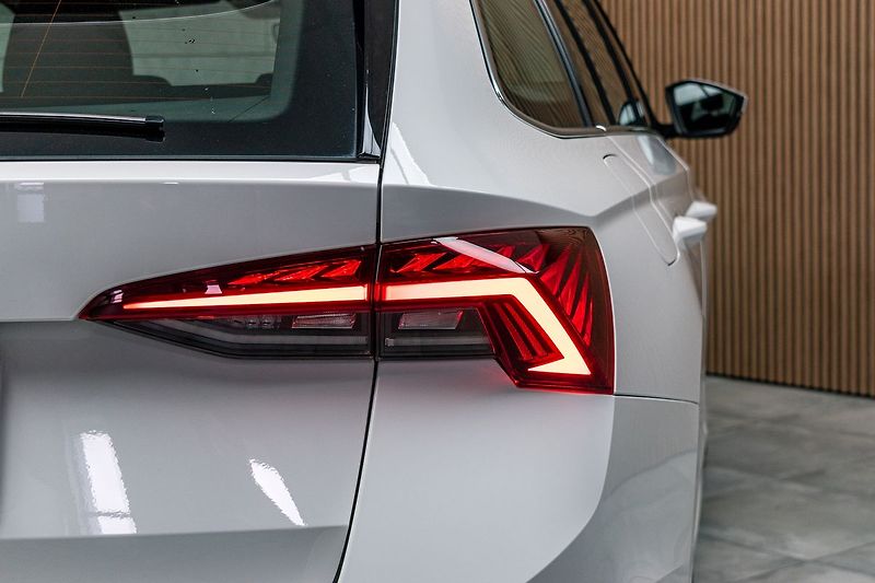 Škoda Octavia 1.5 TSI STYLE*ACC*DPH*ČR 1.MAJ - fotka 34 z 38