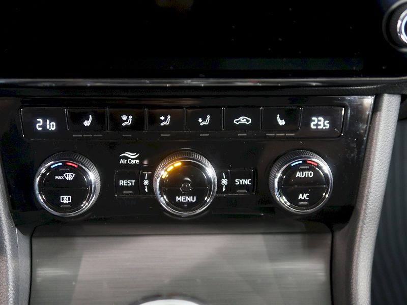 Škoda Superb (2021) STYLE 2.0TDI 110KW TAŽNÉ - fotka 30 z 40