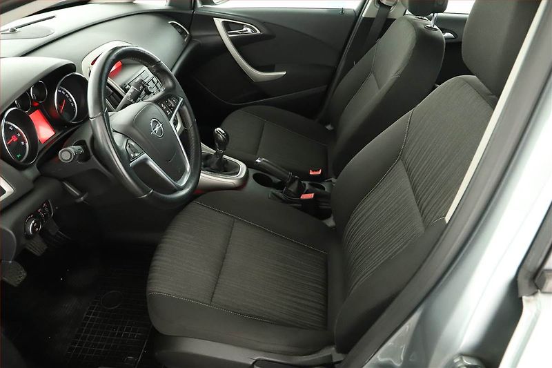 Opel Astra (2013) 1.4 T, Tempomat - fotka 7 z 12