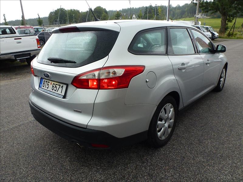 Ford Focus 1,6 16V Eco 150HP - fotka 7 z 41