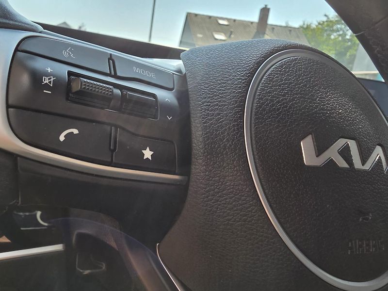 Kia Sportage 1.6-HEV-V ZÁRUCE-NÍZKÉ KM - fotka 44 z 44
