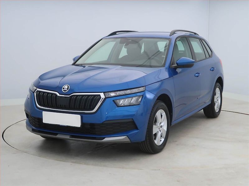 Škoda Kamiq (2023) Ambition 1.0 TSI, Serv.kniha - fotka 2 z 18
