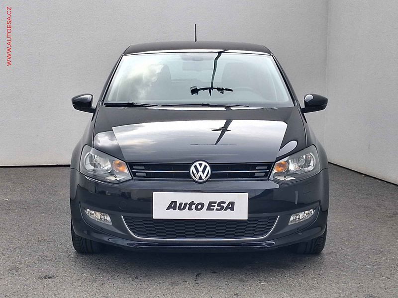 Volkswagen Polo (2011) 1.2i, Style, +kola - fotka 2 z 18