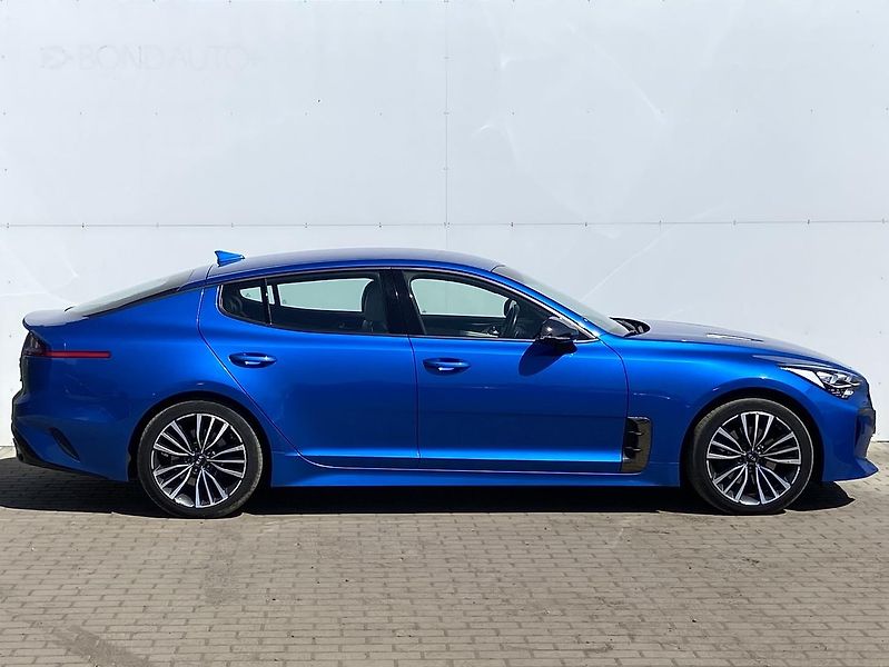 Kia Stinger 2.2 CRDi 147kW 8AT GT-Line - fotka 3 z 28