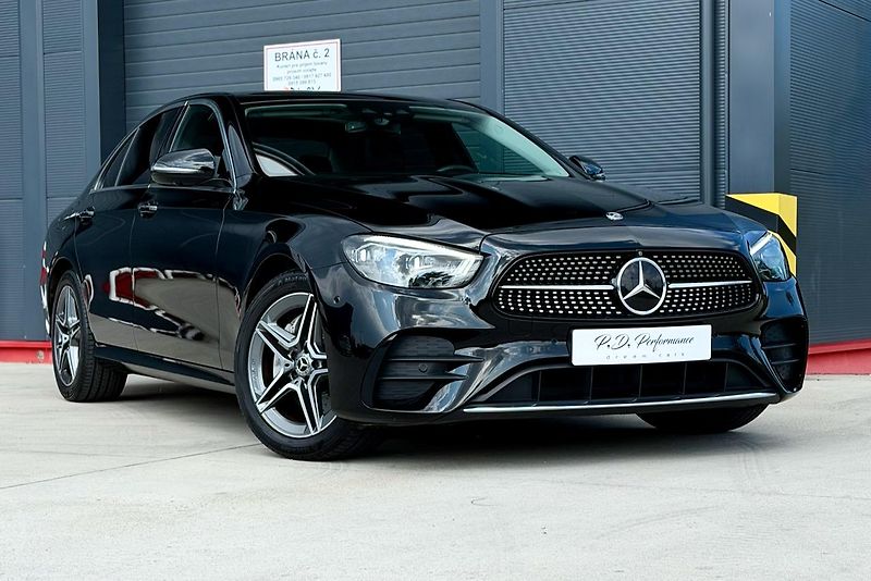Mercedes-Benz Třídy E (2020) E 220d 4Matic AMG Line - fotka 12 z 112