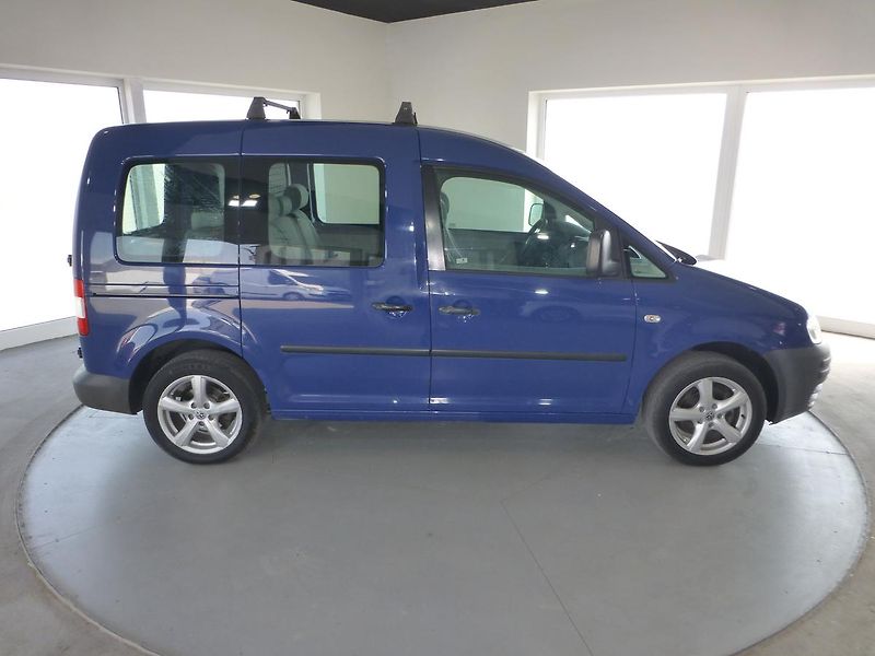 Volkswagen Caddy (2008) 1,9TDI*KLIMA*ALU*SADA KOL*5MÍS - fotka 4 z 20