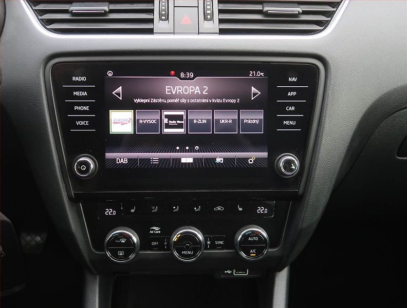 Škoda Octavia (2019) Clever 1.5 TSI, Serv.kniha - fotka 12 z 21
