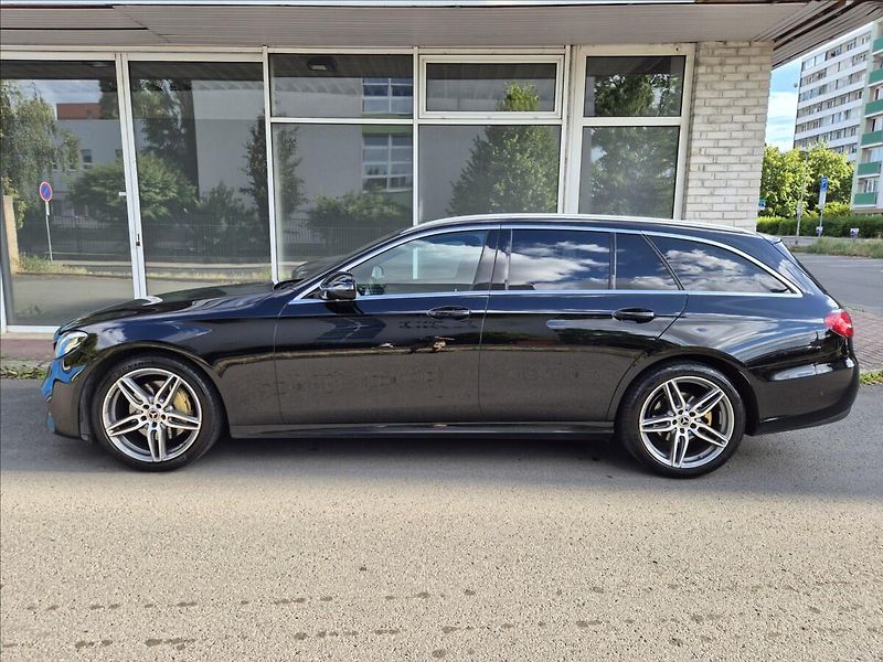 Mercedes-Benz Třídy E 220d*4M*AMG*head-up*webast - fotka 7 z 43