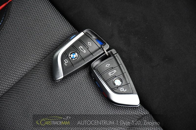 BMW Řada 3 320D xDrive M-SPORT ČR 1.M - fotka 36 z 60